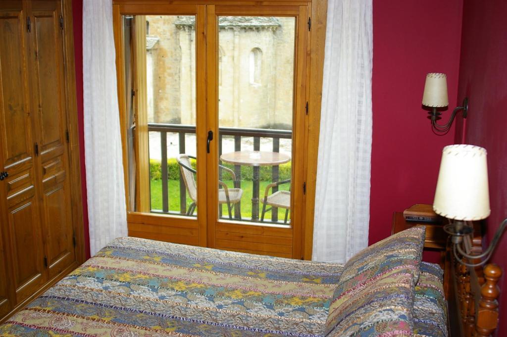 Hosteleria Santa Cruz Santa Cruz de la Serós 部屋 写真