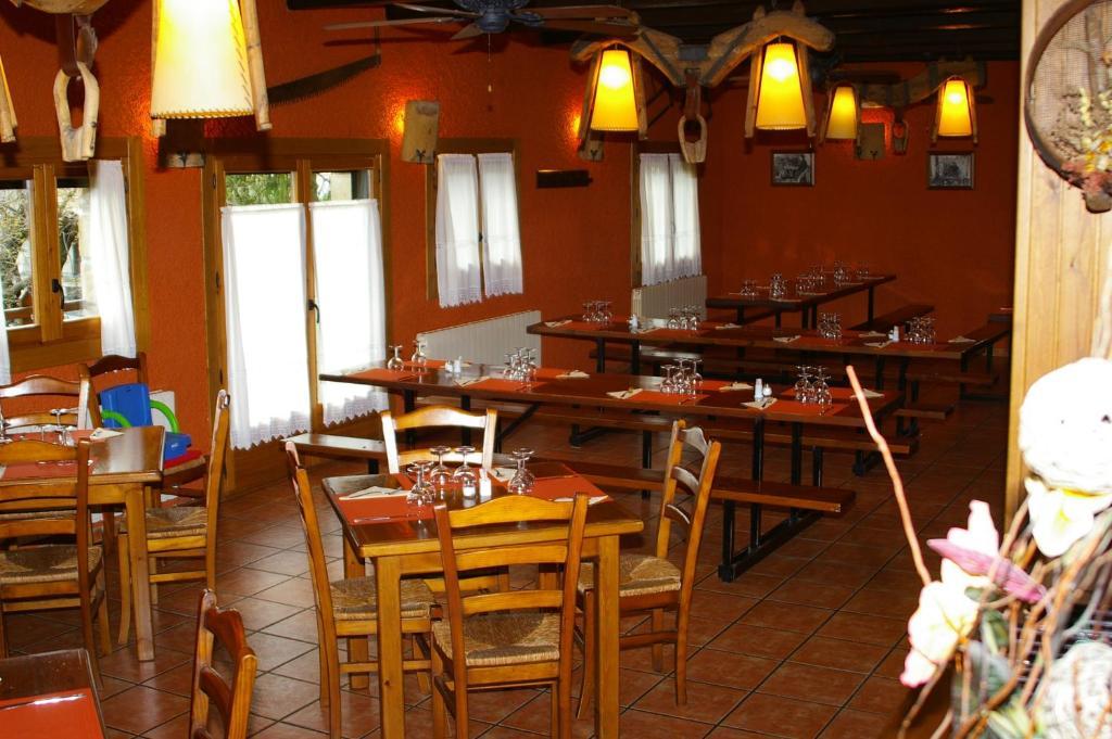 Hosteleria Santa Cruz Santa Cruz de la Serós エクステリア 写真
